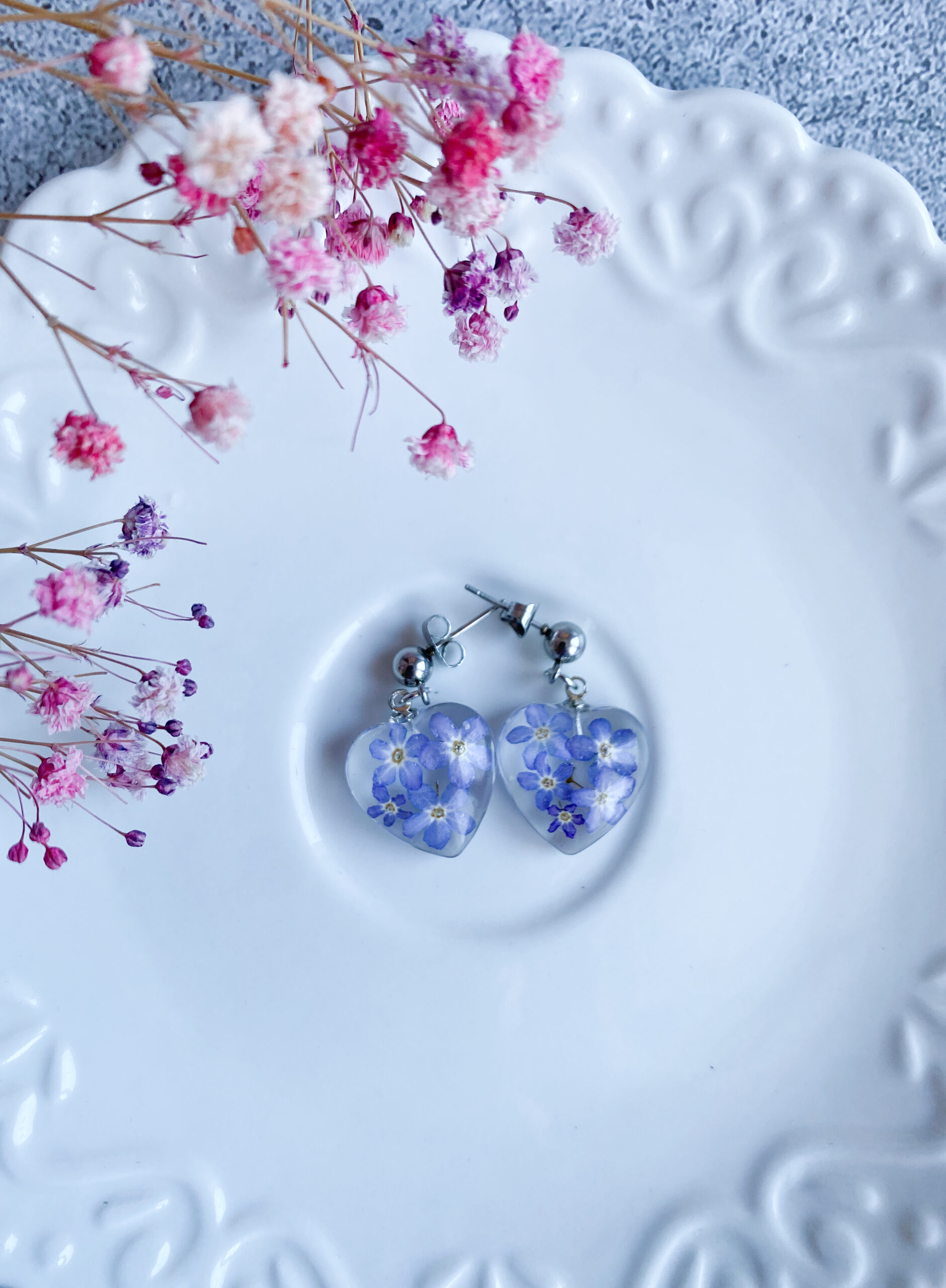 Kolczyki serca z niezapominajkami