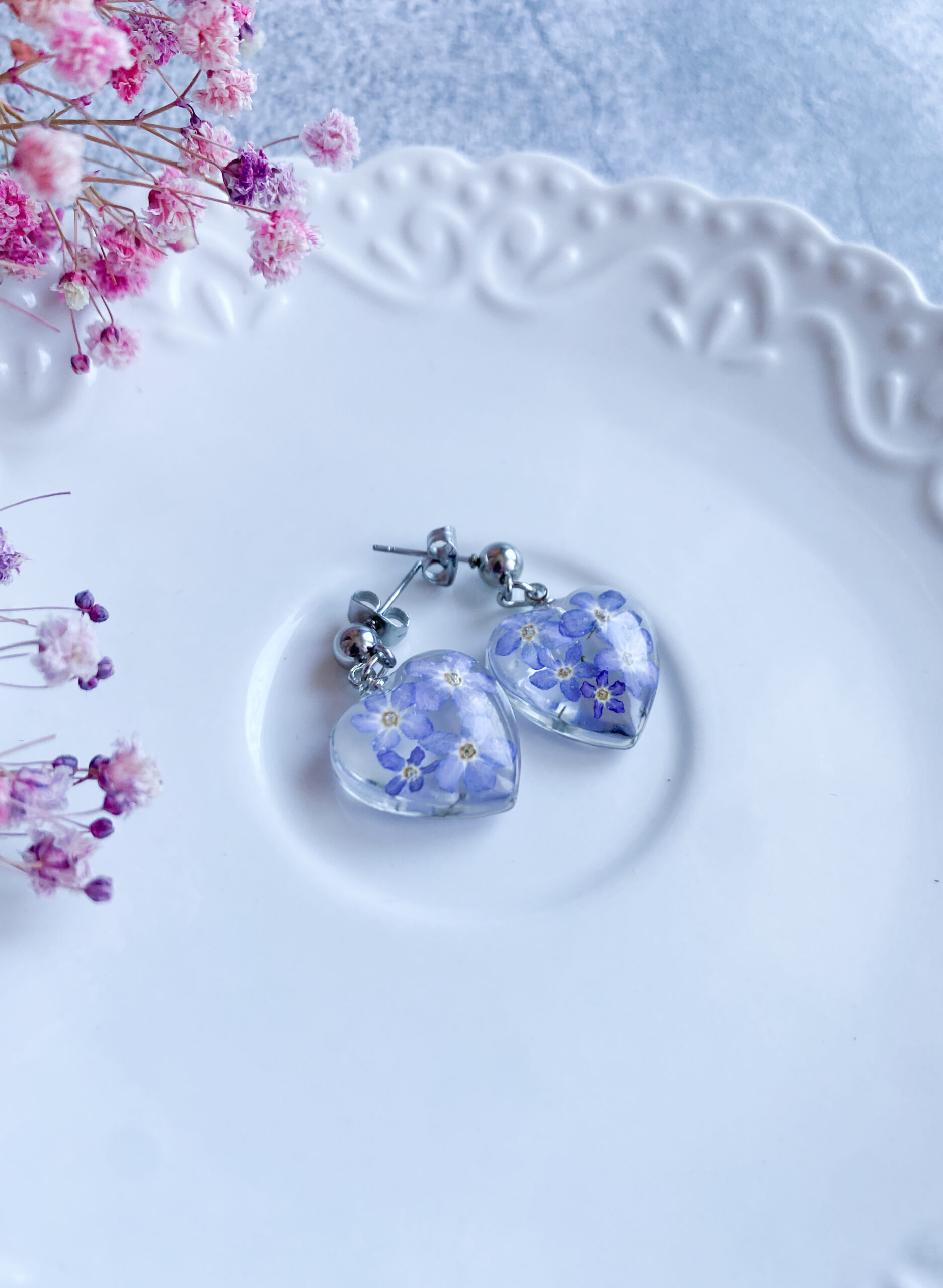 Kolczyki serca z niezapominajkami - obrazek 4