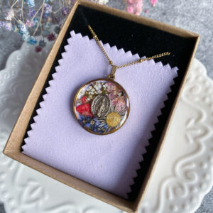 Zawieszka łąka z medalikiem